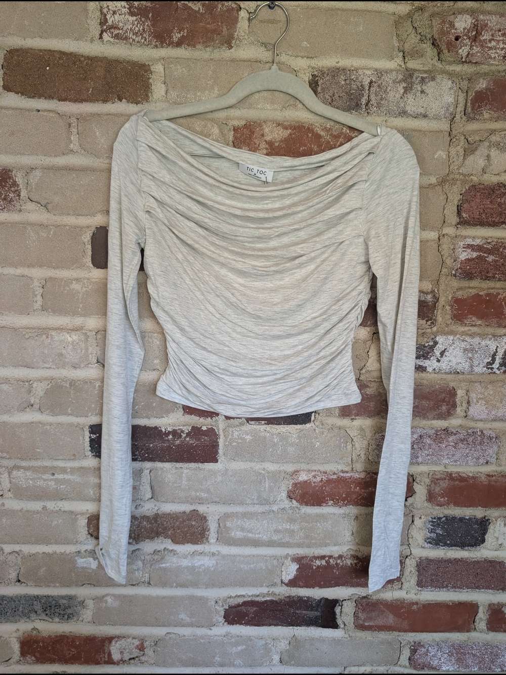 TIC TOC Women's Light Heather Gray Ruched Long-Sleeve Top